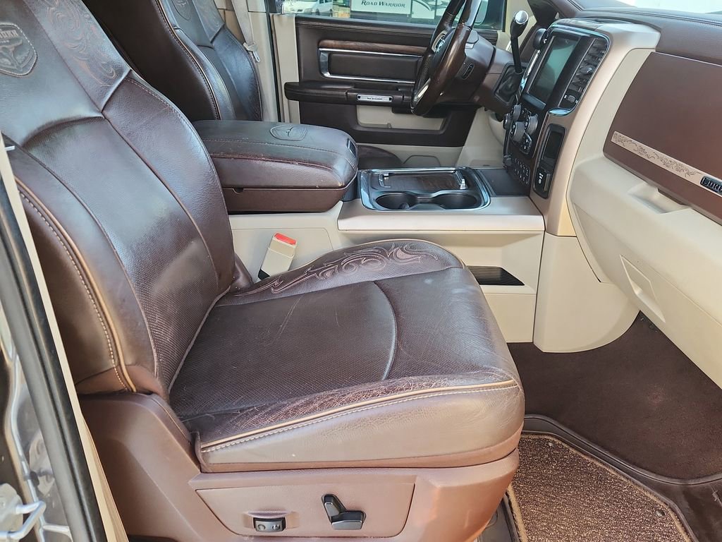 Used 2016 RAM 2500 Longhorn w/ Convenience Group image 17