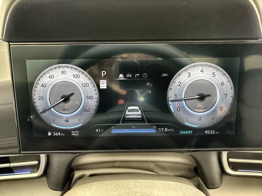 Certified 2025 Hyundai Elantra SEL FWD image 10