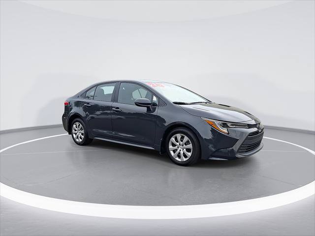 Certified 2026 Toyota Corolla LE FWD image 3