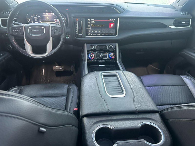 Used 2022 GMC Yukon Denali w/ Denali Premium Package image 18