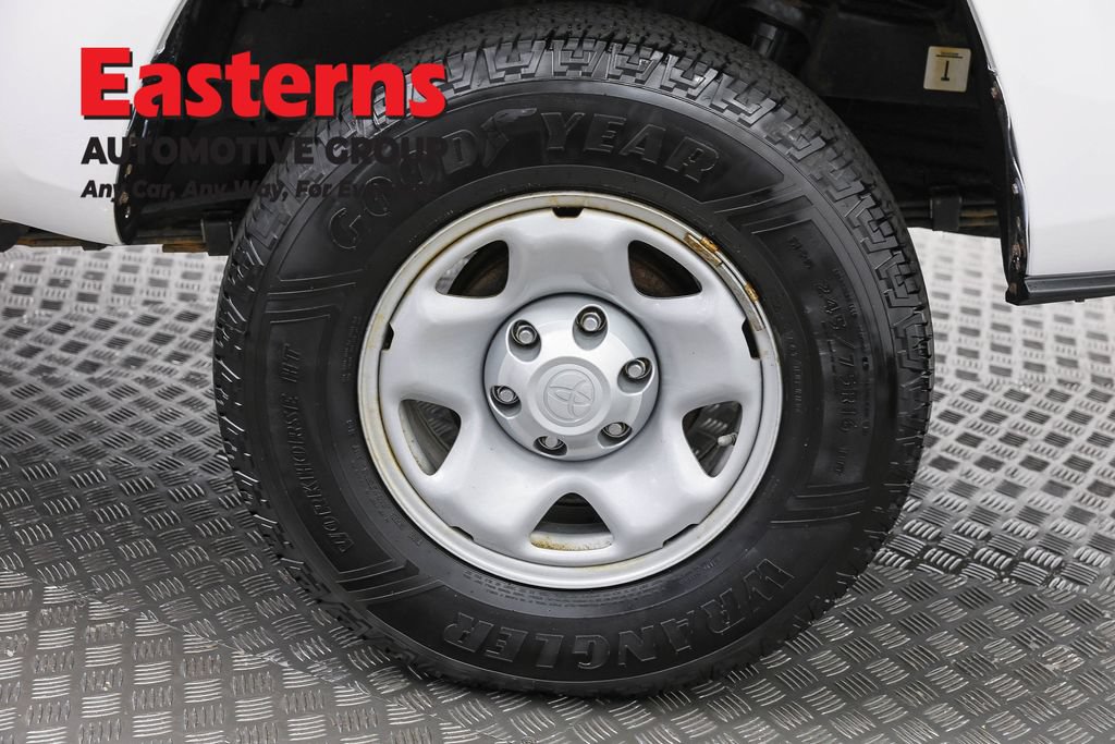 Used 2020 Toyota Tacoma SR w/ SR Convenience Package RWD image 30
