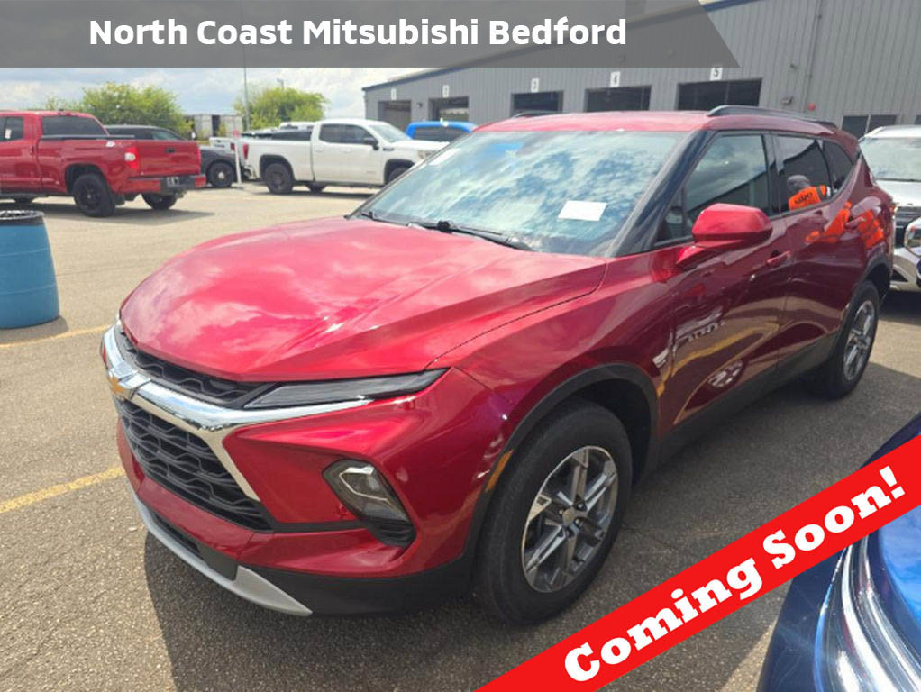 Used 2024 Chevrolet Blazer LT w/ Convenience Package FWD image 1
