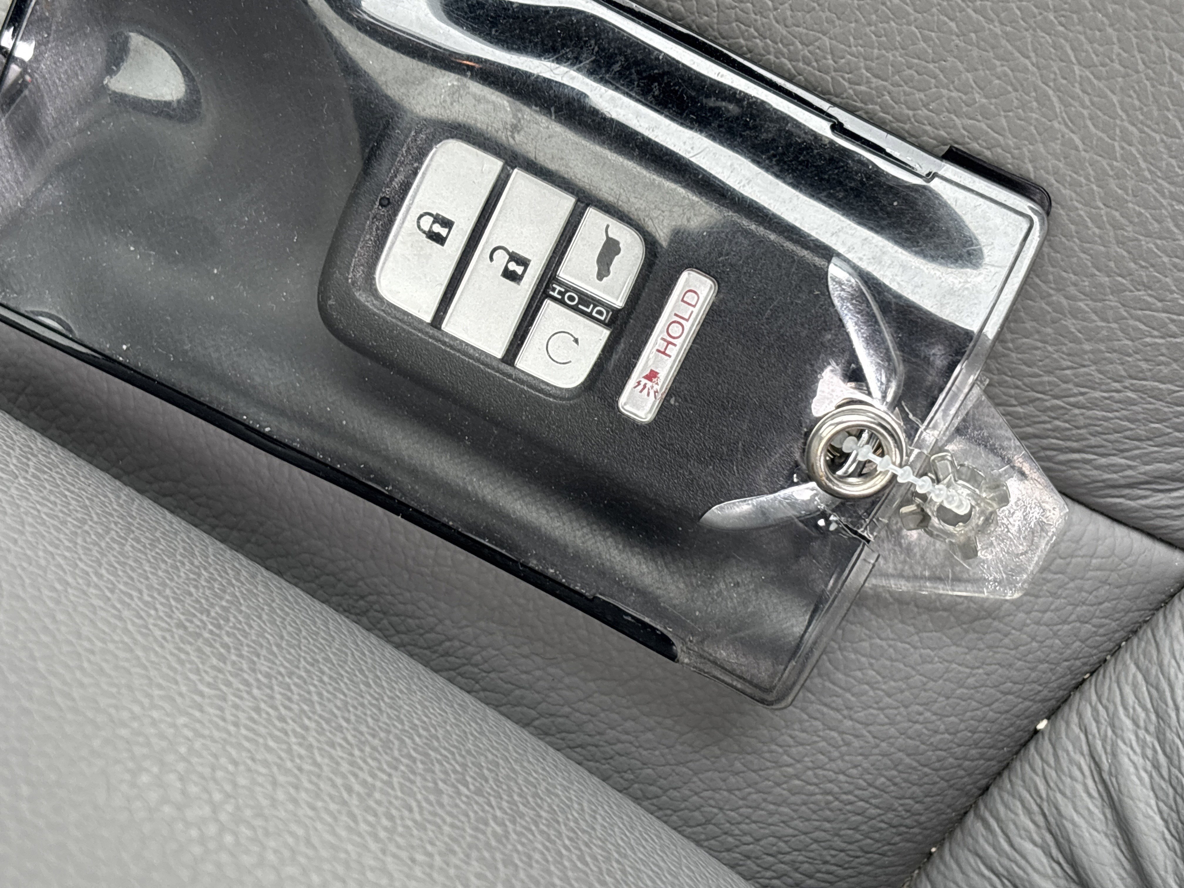 Used 2021 Honda Pilot Touring image 37