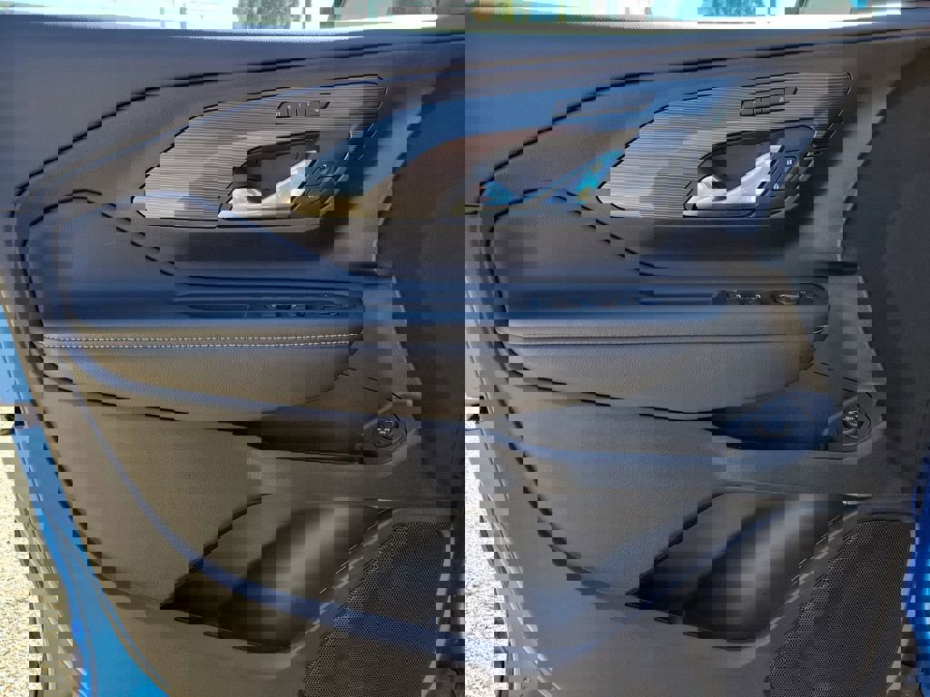 Certified 2024 GMC Terrain SLT w/ LPO, Floor Liner Package image 10