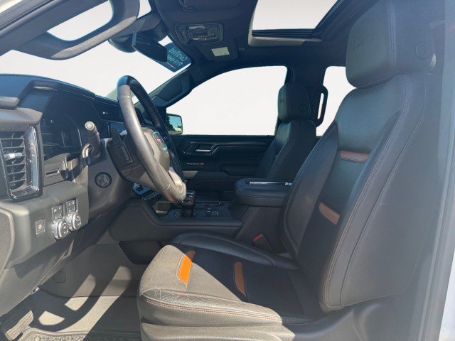 Used 2022 GMC Sierra 1500 AT4 w/ AT4 Preferred Package AWD/4WD image 6