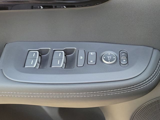 Used 2025 Acura ADX FWD image 27