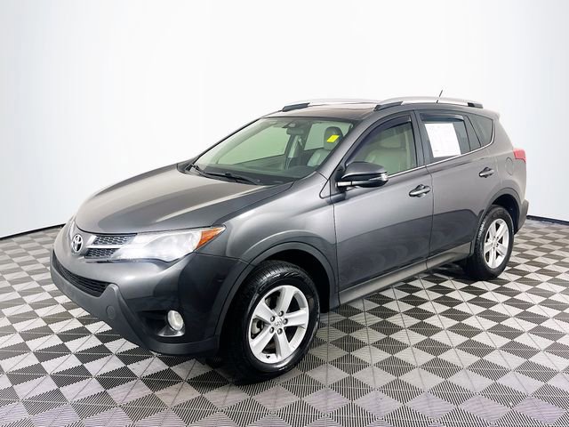 Used 2013 Toyota RAV4 XLE FWD image 4