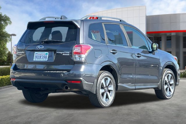 Used 2017 Subaru Forester 2.5i Limited AWD/4WD image 4