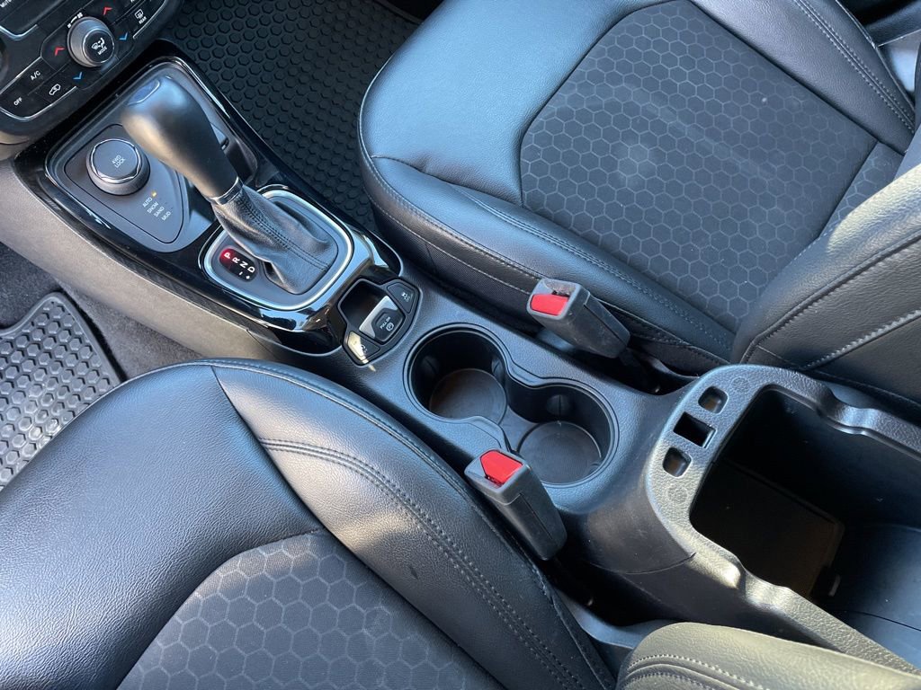 Used 2021 Jeep Compass Latitude image 9