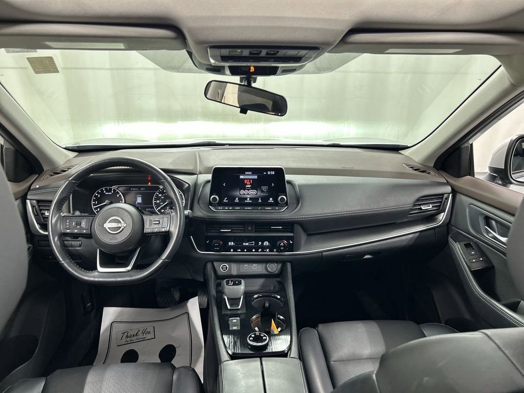 Used 2023 Nissan Rogue SV w/ SV Premium B Package image 18
