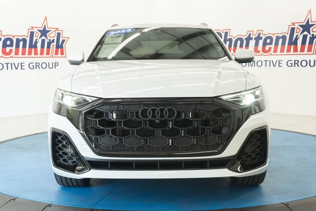 Used 2025 Audi Q8 Premium Plus AWD/4WD image 36