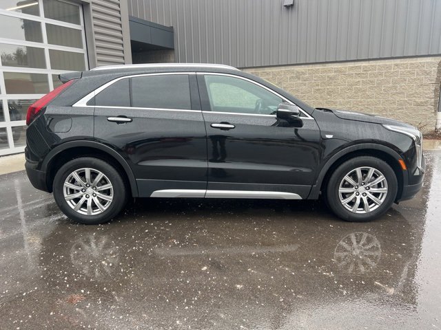 Used 2021 Cadillac XT4 Premium Luxury w/ Cold Weather Package image 4