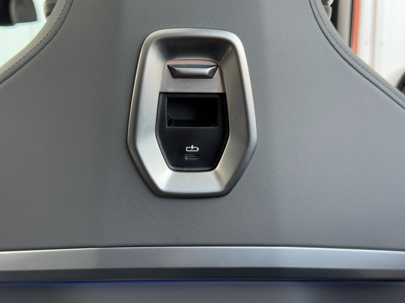 Used 2023 BMW i7 xDrive60 image 41