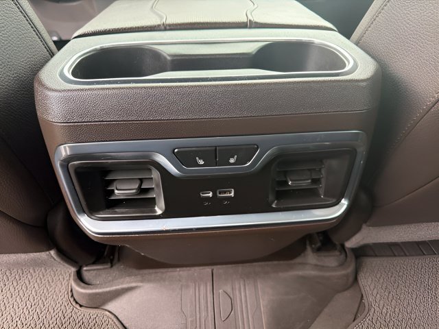 Used 2025 GMC Sierra 1500 Denali w/ Denali Reserve Package AWD/4WD image 8