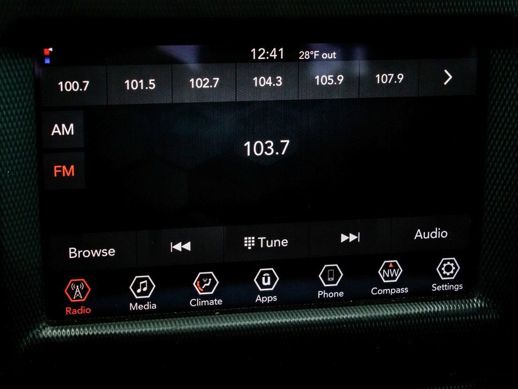 Used 2022 Jeep Gladiator Willys image 19