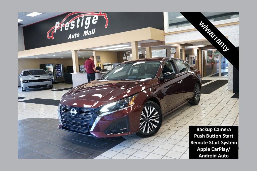Used 2024 Nissan Altima 2.5 SV FWD image 1