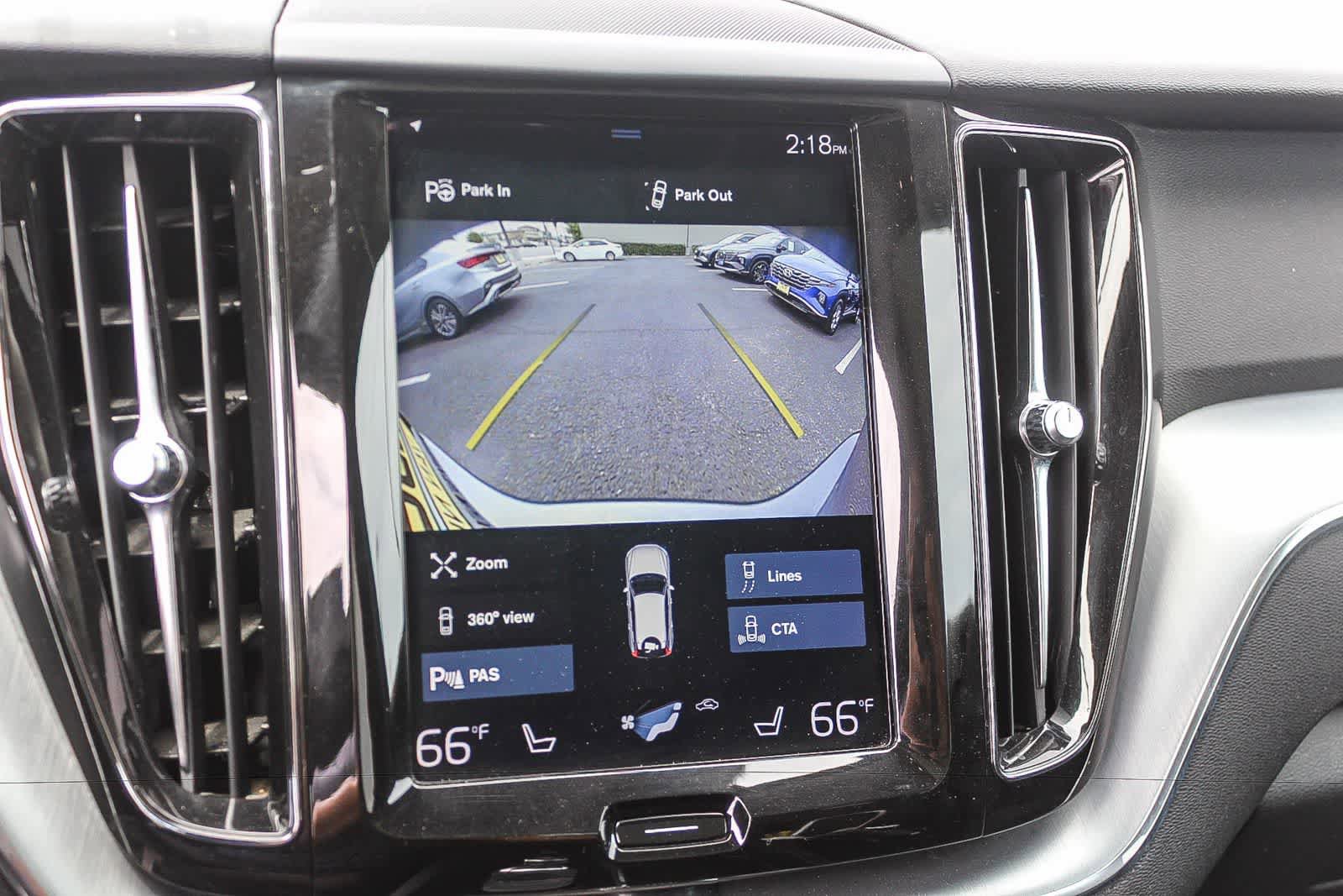 Used 2018 Volvo XC60 T8 Momentum AWD/4WD image 34