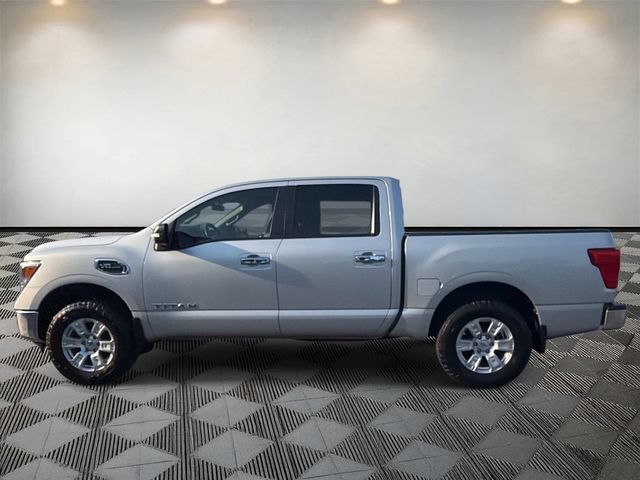 Used 2017 Nissan Titan SV RWD image 8