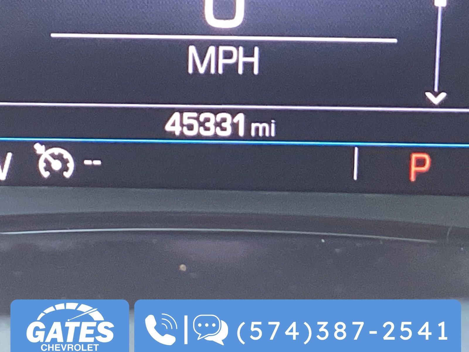 Used 2023 GMC Acadia SLE w/ Driver Convenience Package image 4