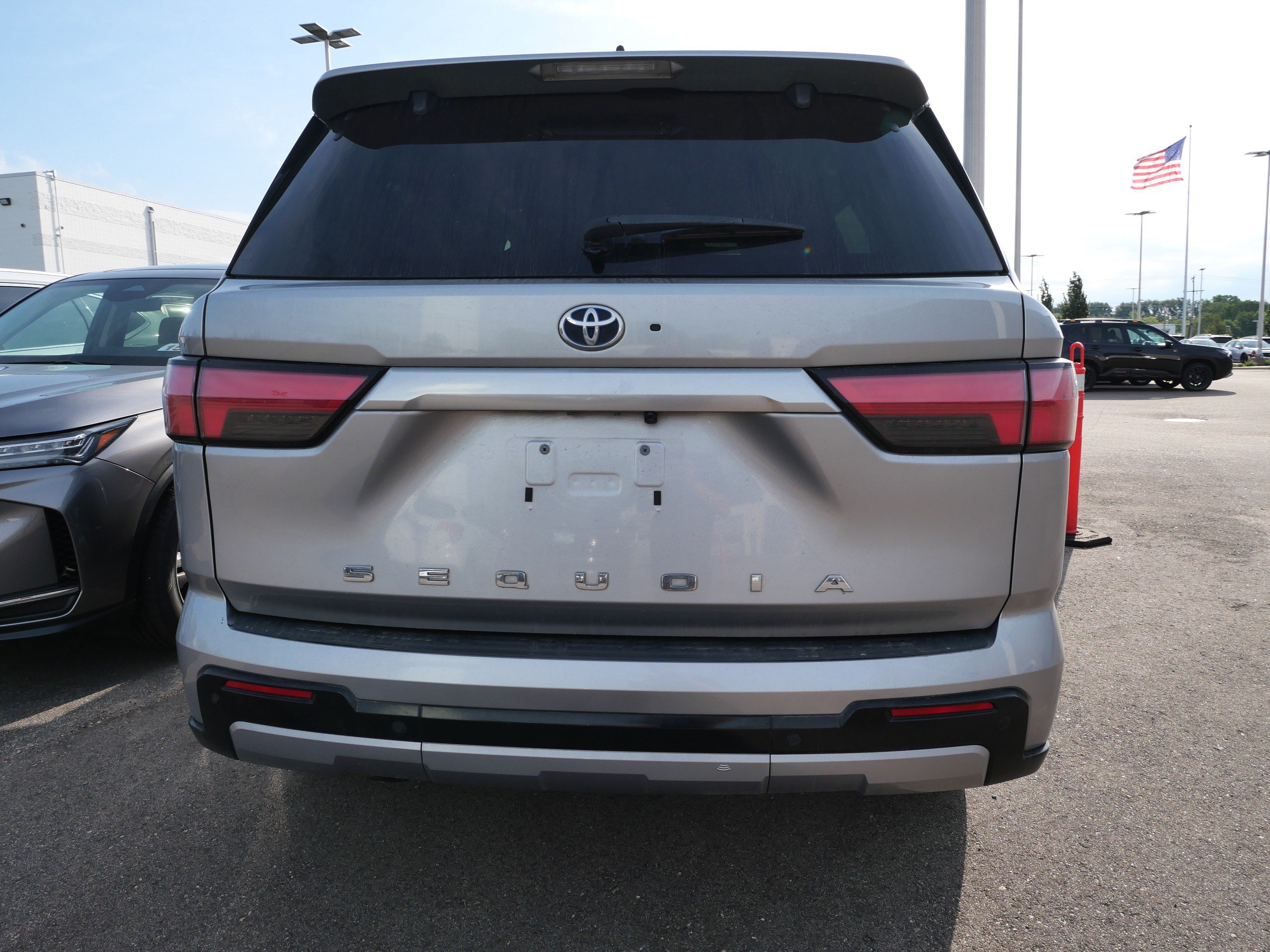 Used 2024 Toyota Sequoia Capstone AWD/4WD image 6