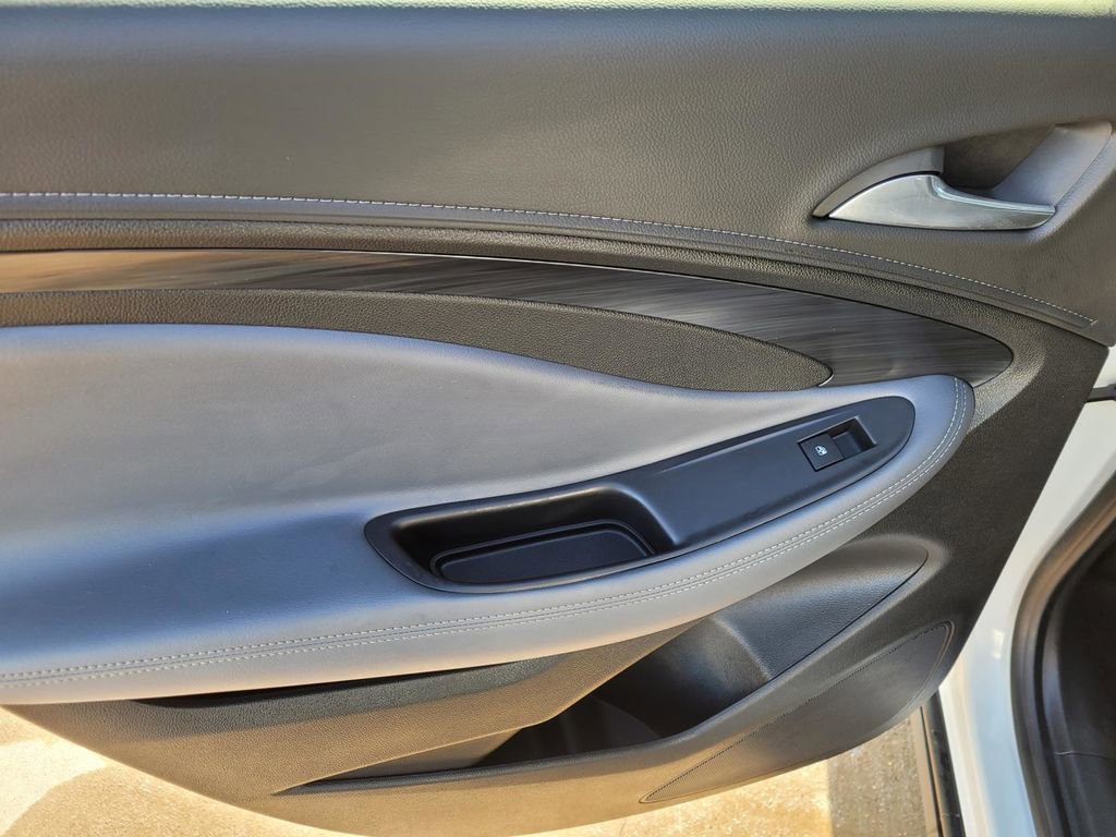 Used 2020 Buick Envision Essence image 15