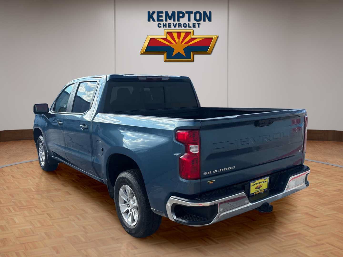 Used 2024 Chevrolet Silverado 1500 LT w/ Safety Package RWD image 4