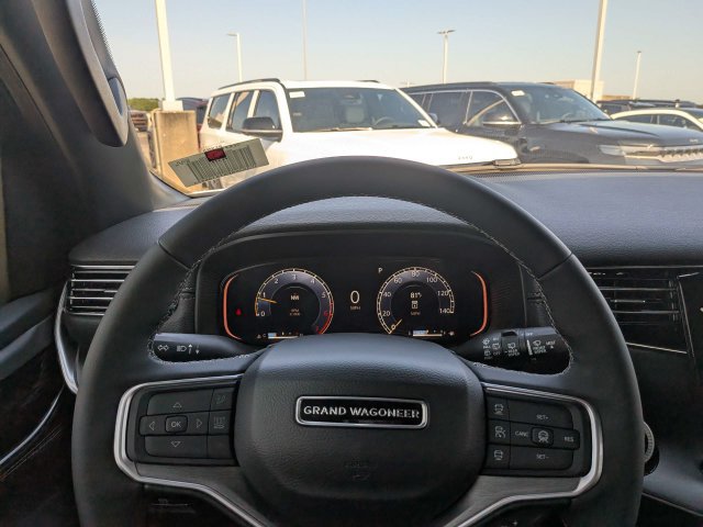 New 2026 Jeep Grand Wagoneer L Limited w/ Convenience Group I AWD/4WD image 32