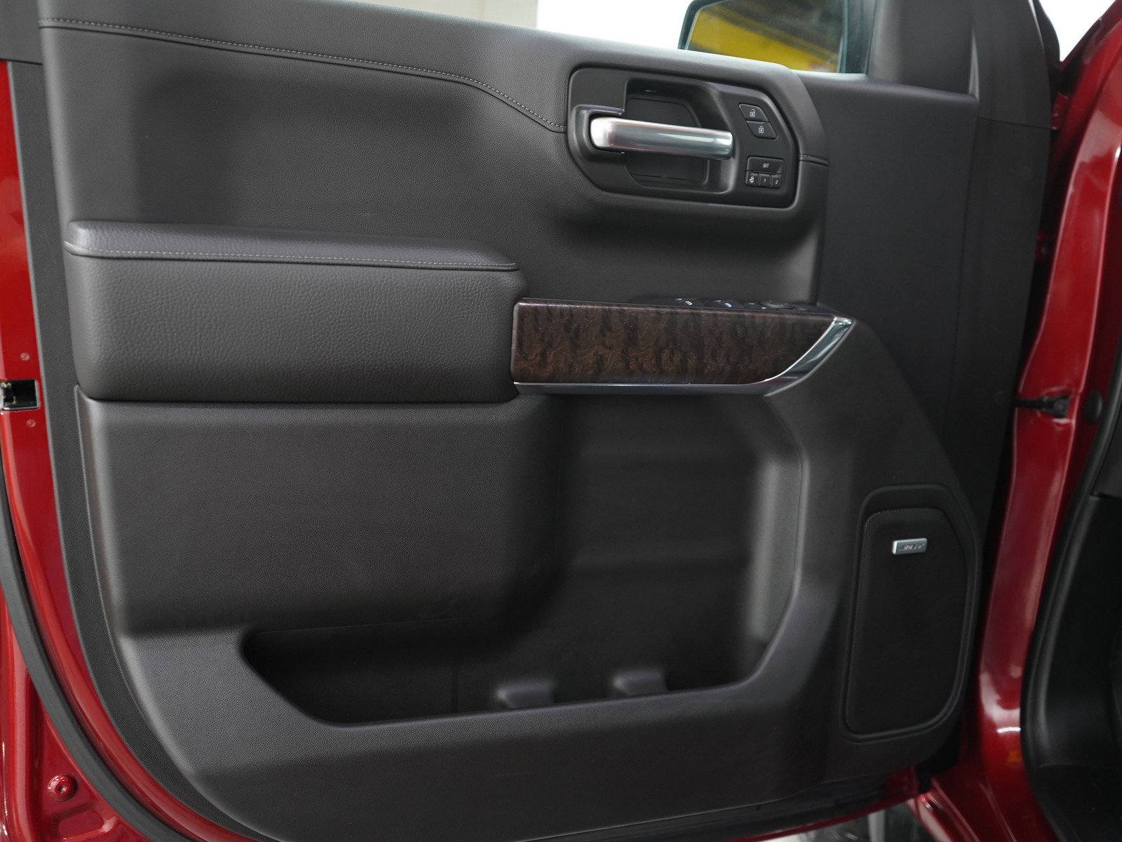 Used 2019 GMC Sierra 1500 Denali w/ Technology Package AWD/4WD image 18