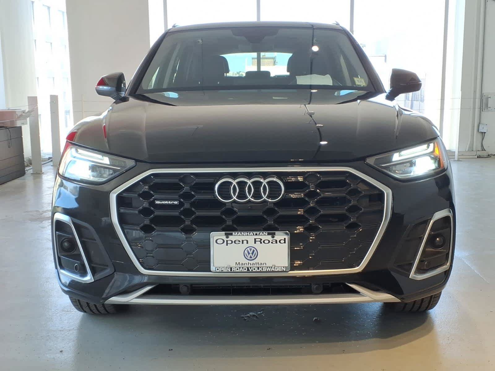 Used 2023 Audi Q5 2.0T Premium Plus w/ Premium Plus Package AWD/4WD image 2