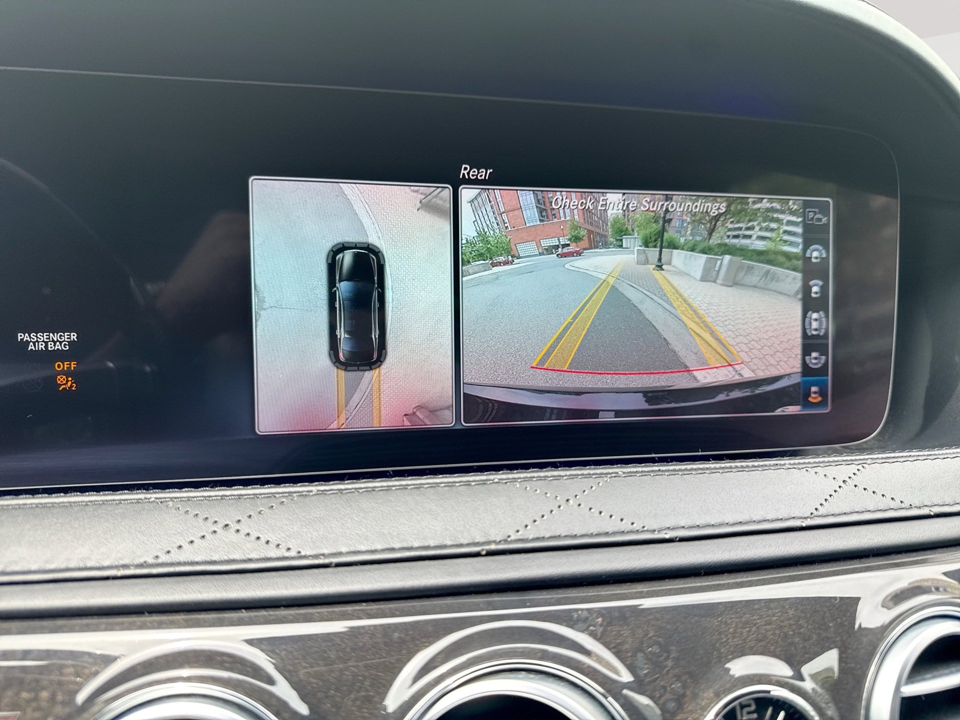 Used 2019 Mercedes-Benz S 560 4MATIC Sedan w/ Premium Package image 25