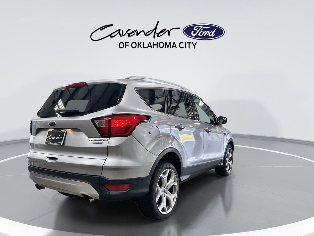Used 2019 Ford Escape Titanium image 8