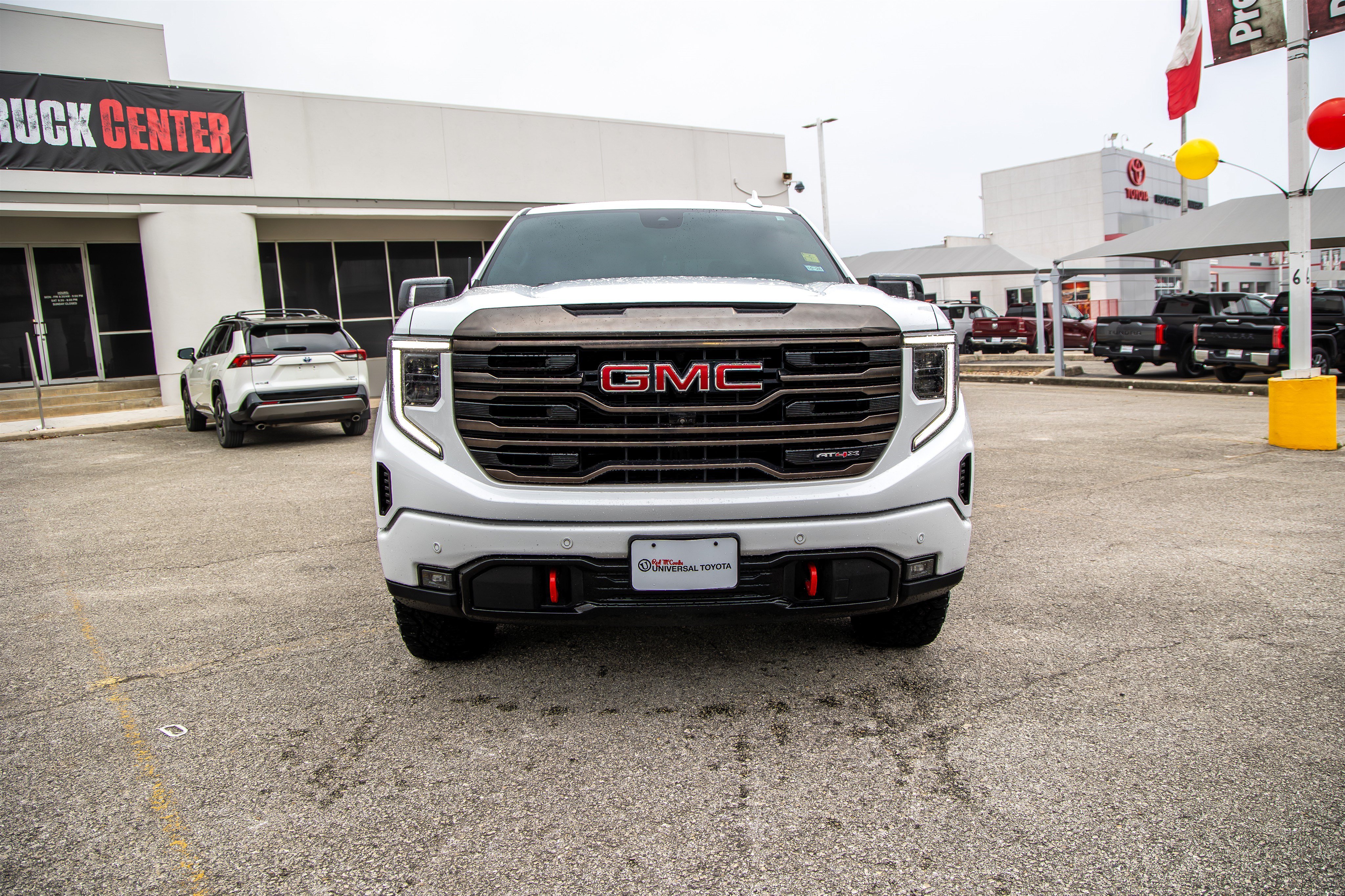 Used 2023 GMC Sierra 1500 AT4X AWD/4WD image 3