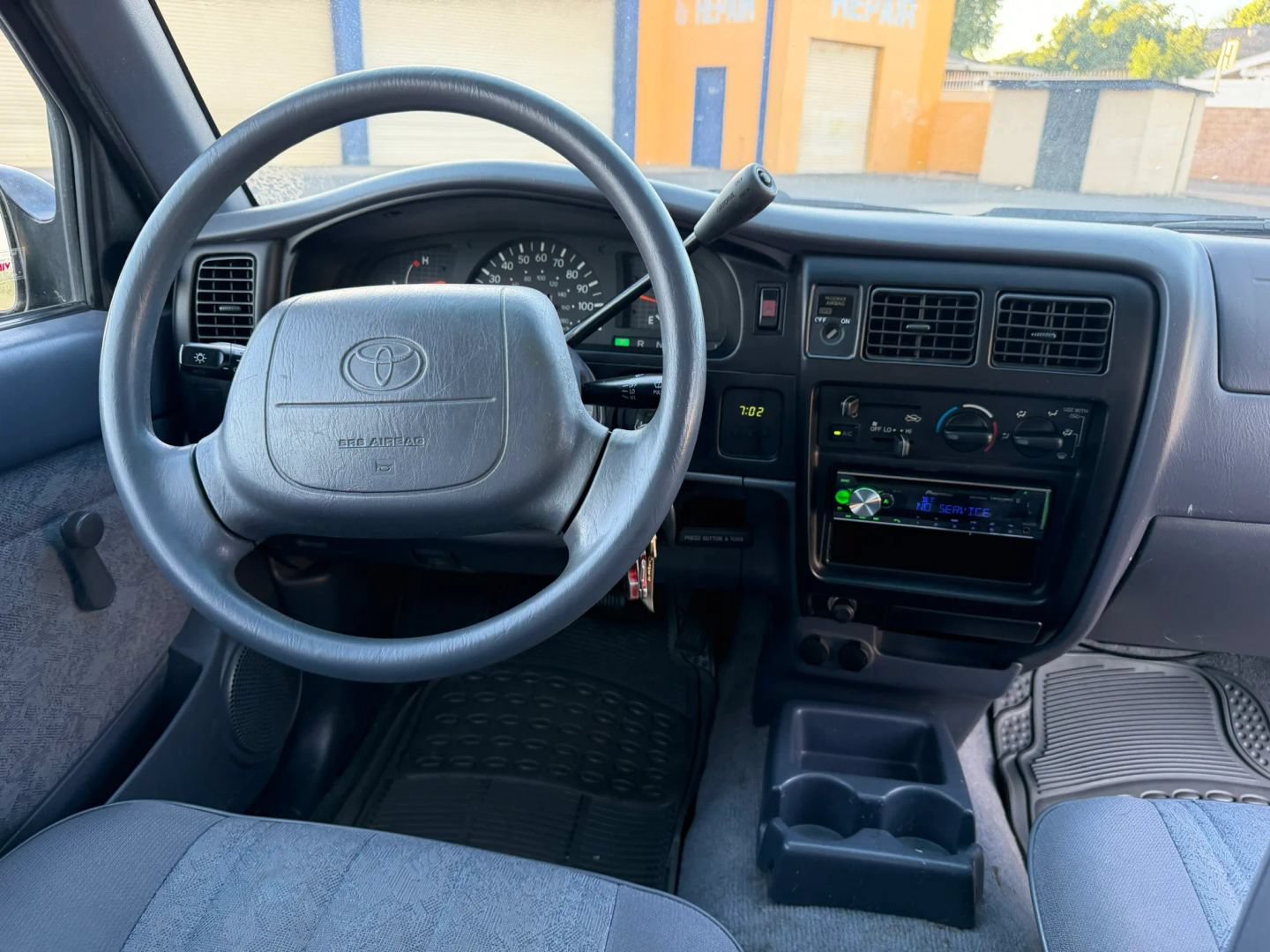 Used 2000 Toyota Tacoma 2WD Xtracab image 17