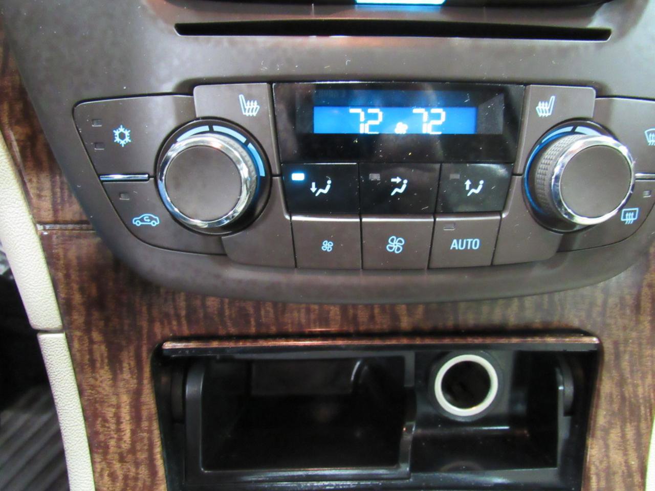 Used 2012 Buick Regal Premium image 21