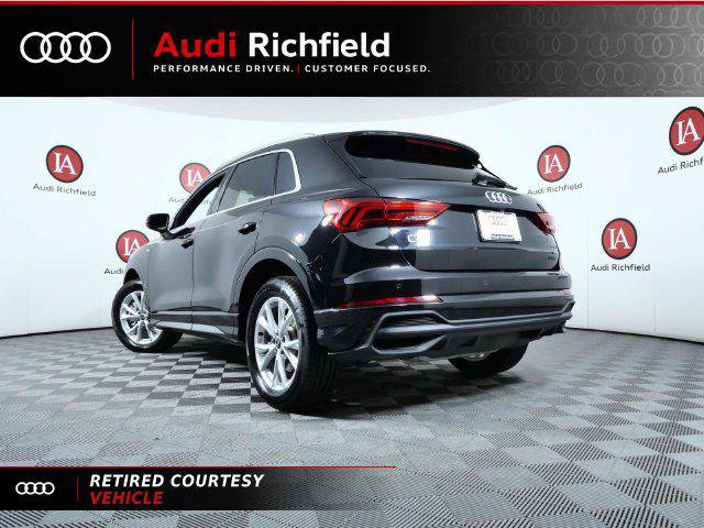 Certified 2025 Audi Q3 2.0T Premium w/ Convenience Package AWD/4WD image 8
