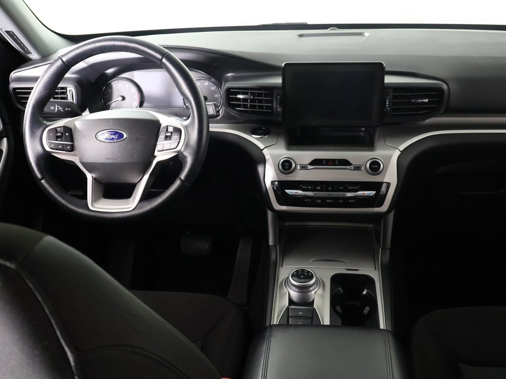 Used 2022 Ford Explorer XLT image 33