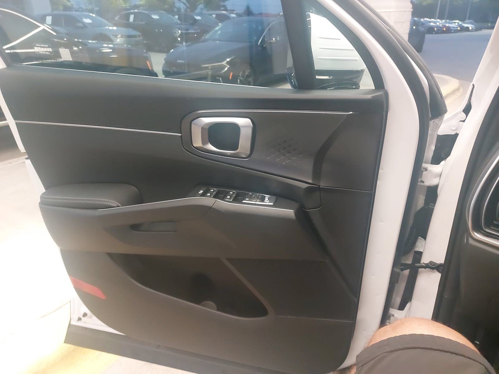 New 2026 Kia Sorento S w/ S Panoramic Sunroof Package FWD image 25