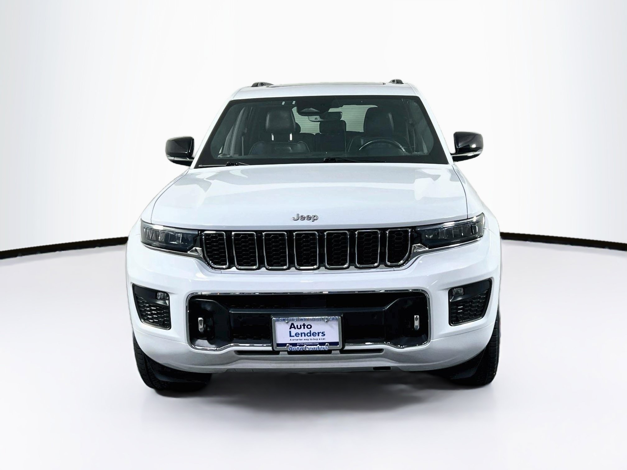 Used 2022 Jeep Grand Cherokee Overland AWD/4WD image 2
