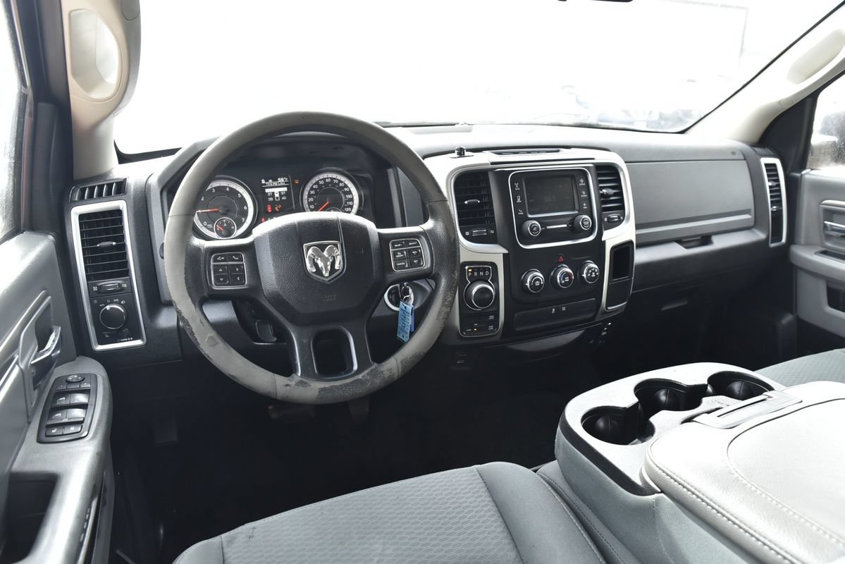 Used 2017 RAM 1500 Classic SLT AWD/4WD image 15