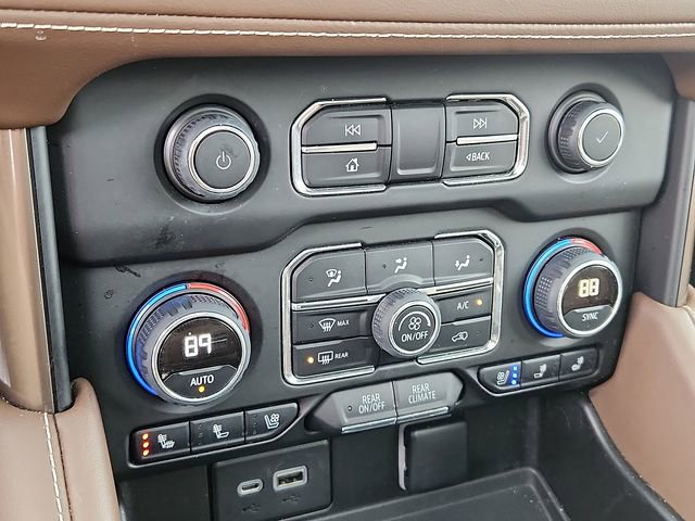 Used 2022 Chevrolet Suburban High Country w/ Max Trailering Package image 16