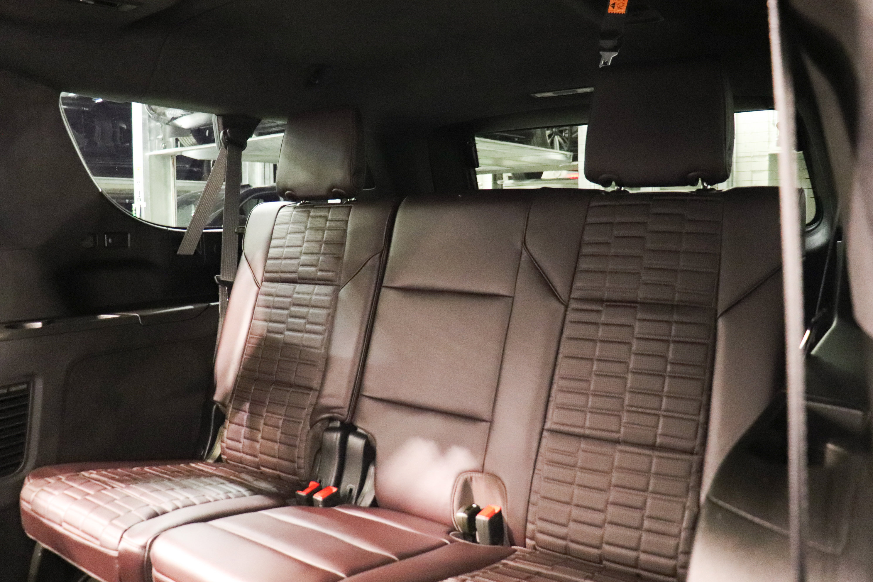 Used 2024 Cadillac Escalade ESV V w/ LPO, ONYX Package image 21