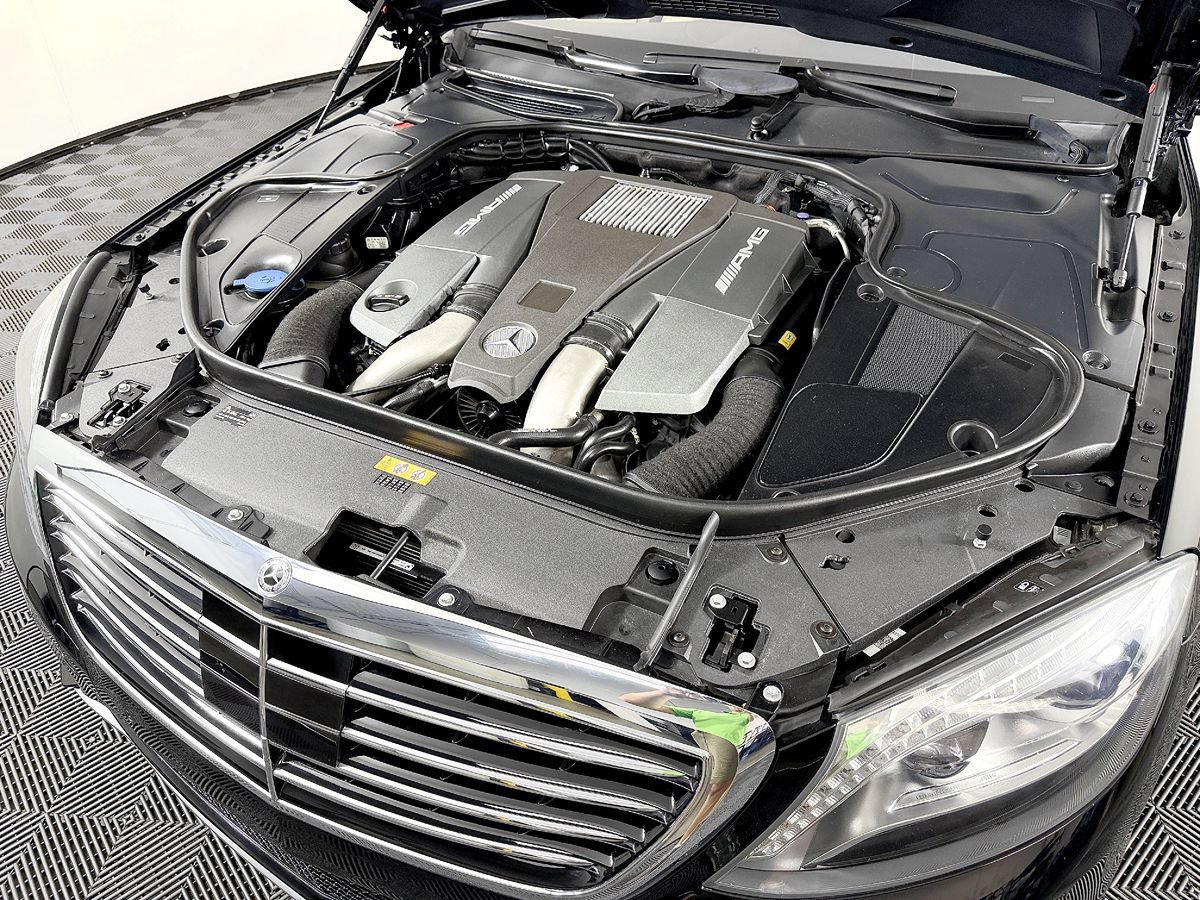 Used 2015 Mercedes-Benz S 63 AMG 4MATIC Sedan image 23