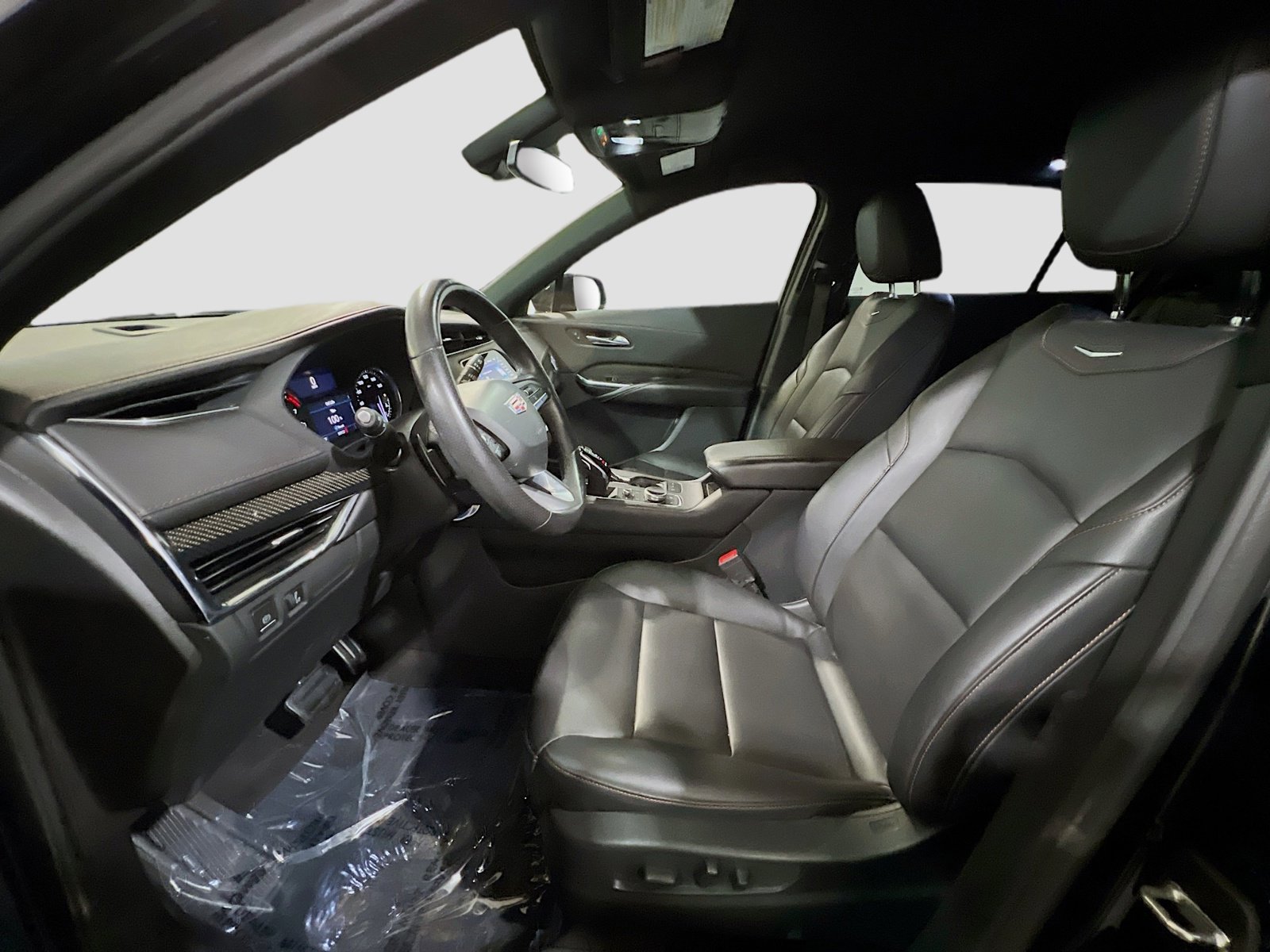 Used 2022 Cadillac XT4 Sport w/ Safety Alert Package FWD image 14