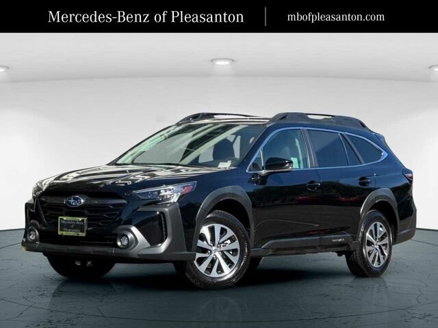 Used 2023 Subaru Outback Premium AWD/4WD image 1