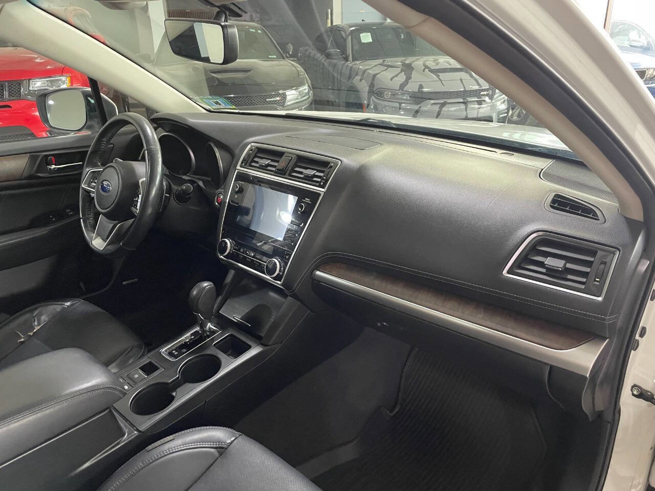 Used 2018 Subaru Outback 3.6R Limited image 33