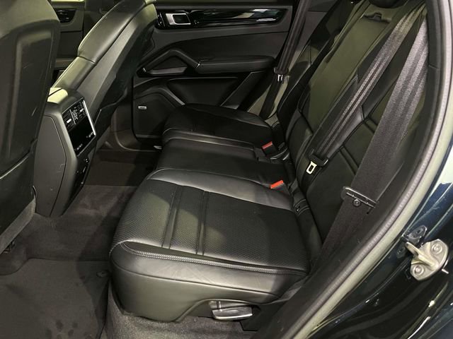 Certified 2021 Porsche Cayenne AWD/4WD image 20
