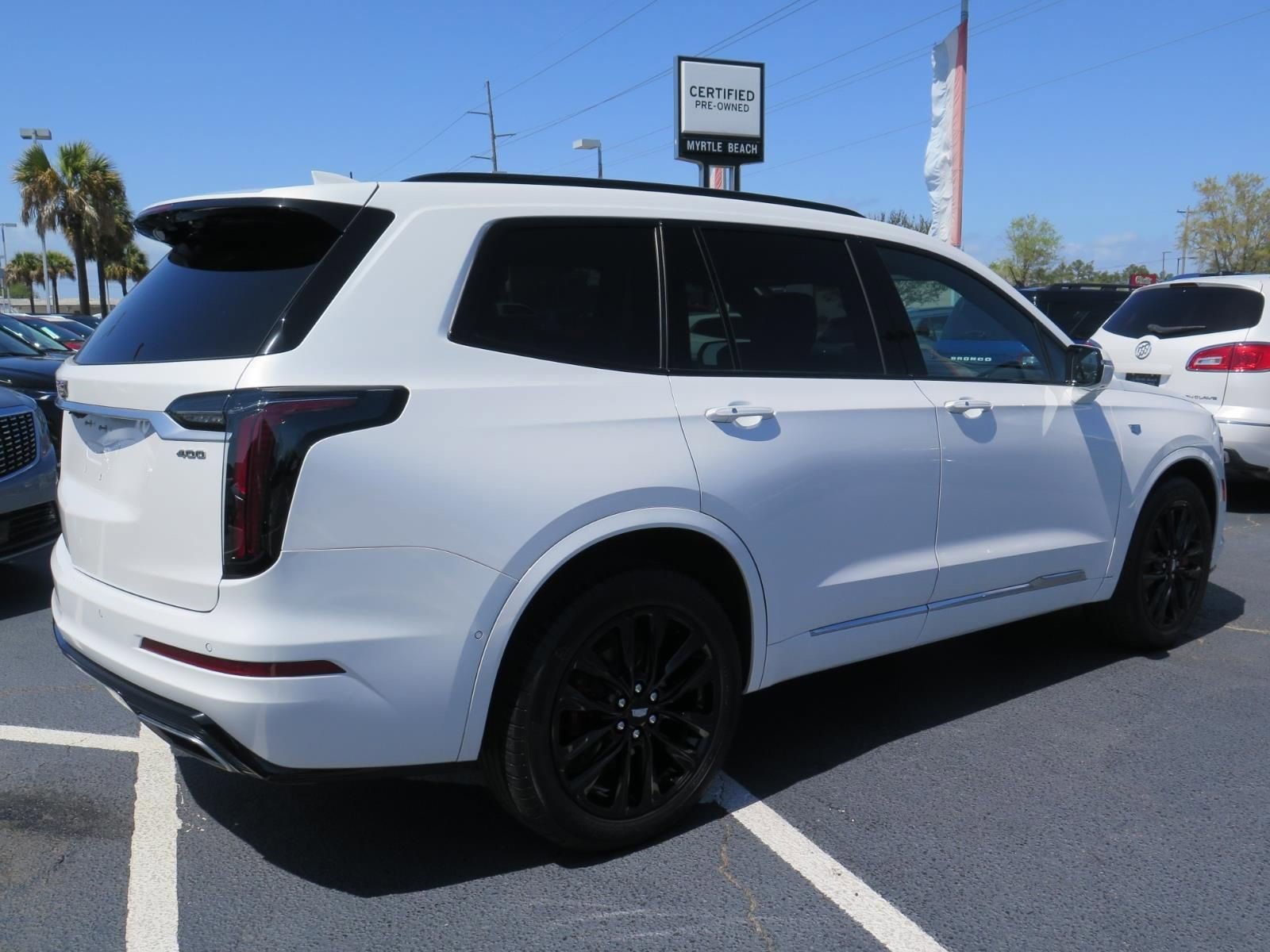 Certified 2024 Cadillac XT6 Sport w/ LPO, Onyx Lite Package image 3