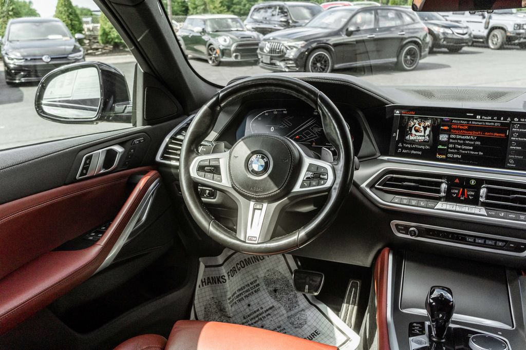 Used 2022 BMW X6 xDrive40i AWD/4WD image 12