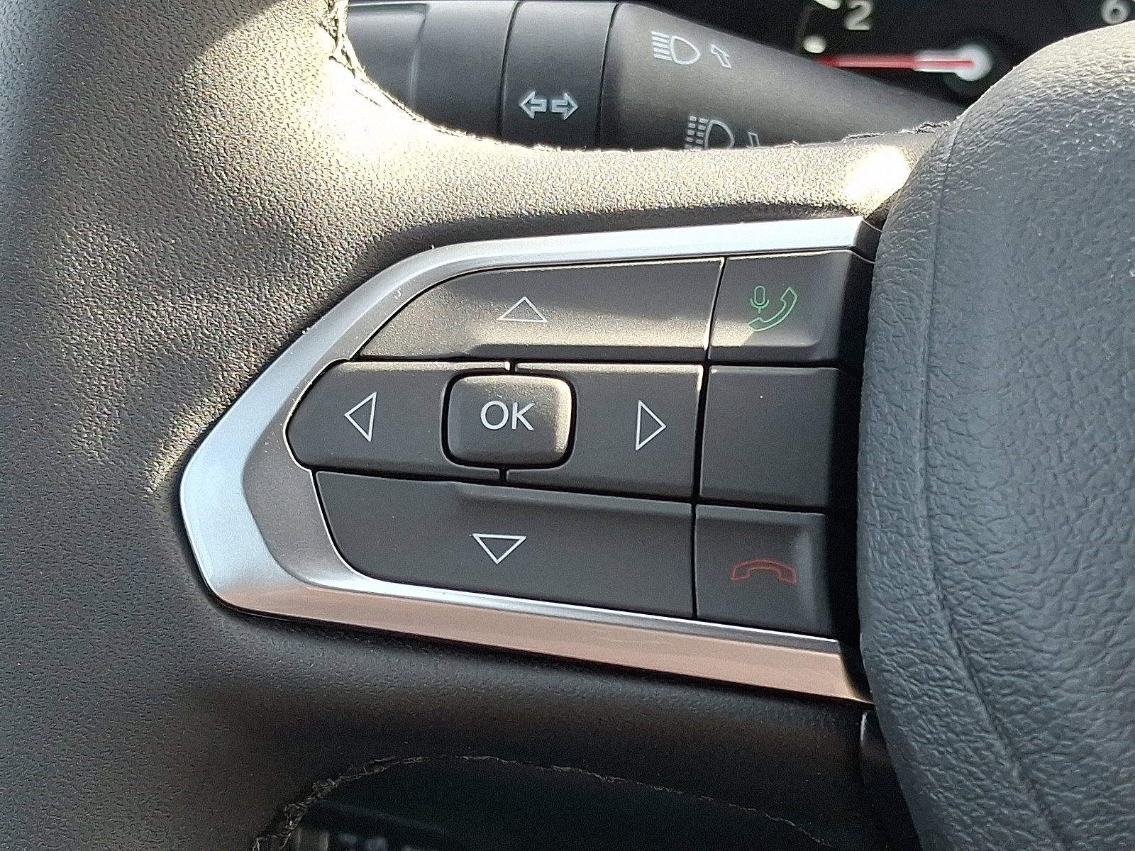 New 2026 Jeep Compass Limited image 9