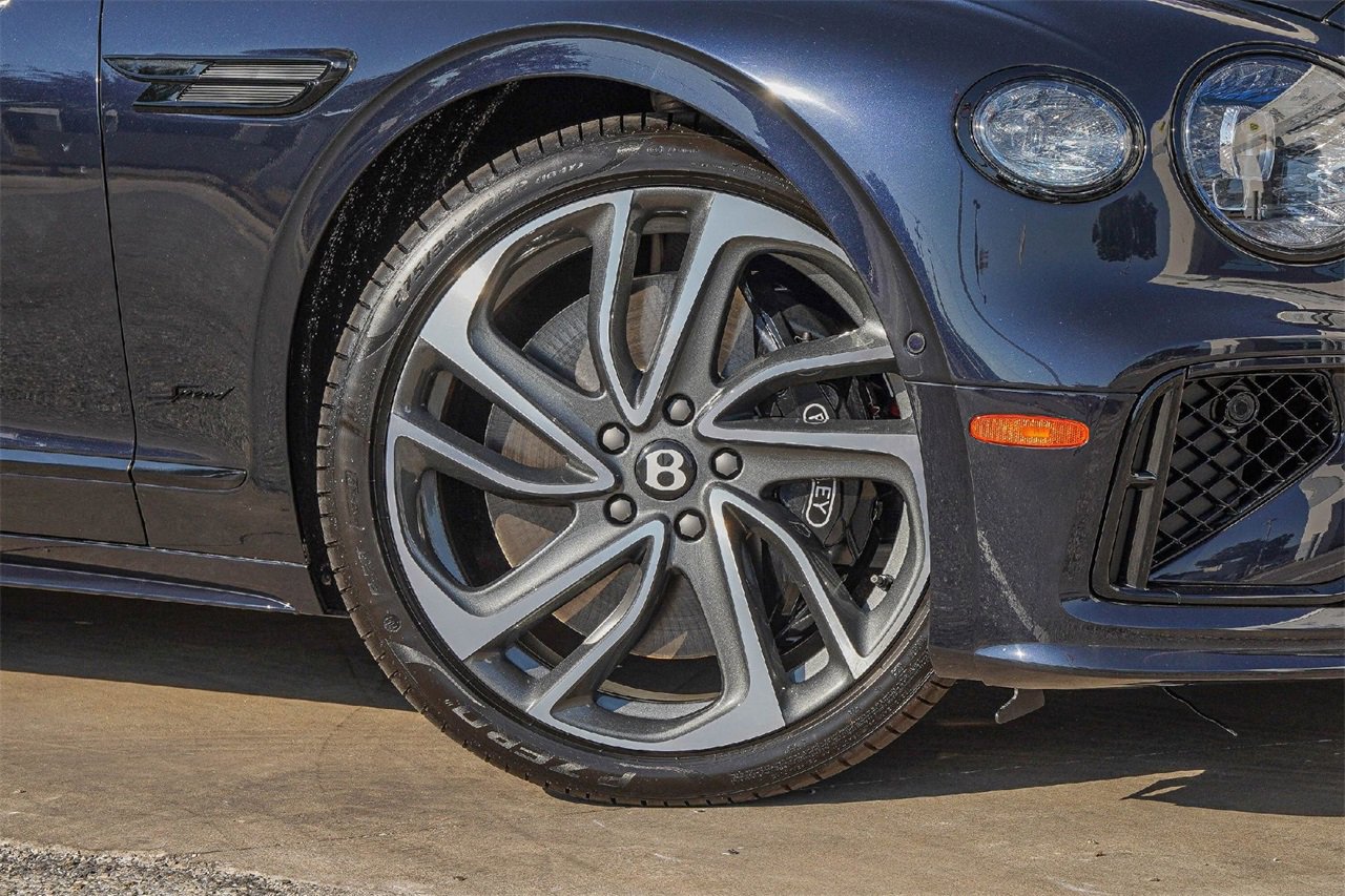 New 2026 Bentley Flying Spur Plug-In Hybrid image 7